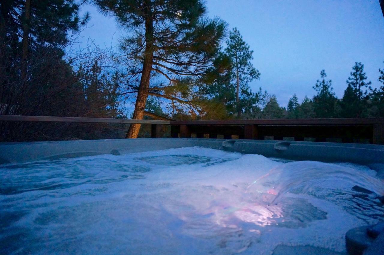 @Silvertipcabin ビッグ・ベアー・レイク エクステリア 写真